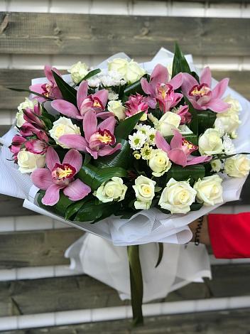 Букет цветов из: Розы и Хризантемы в Гвардейске