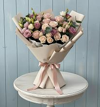 Букет цветов из:  Розы и Лизиантусы в Гвардейске