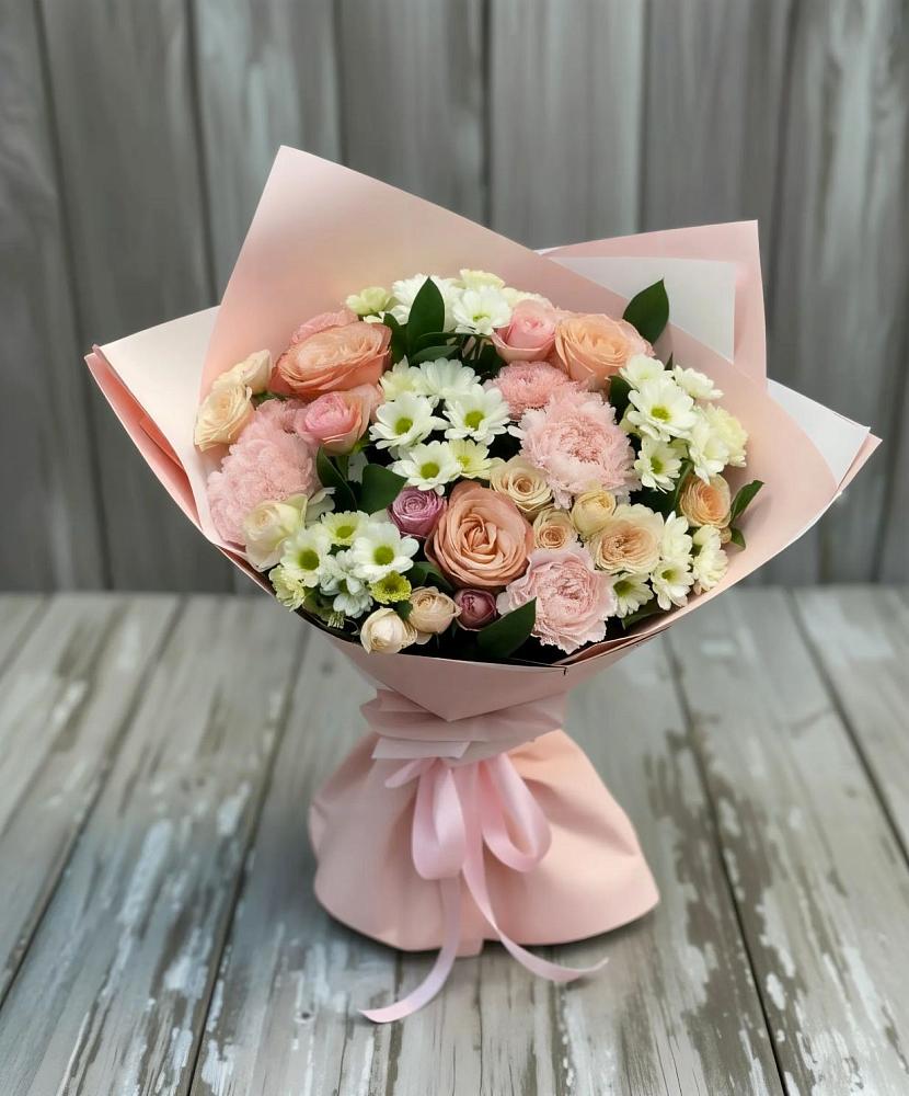 Букет цветов из: Гвоздики, Розы и Хризантемы в Гвардейске