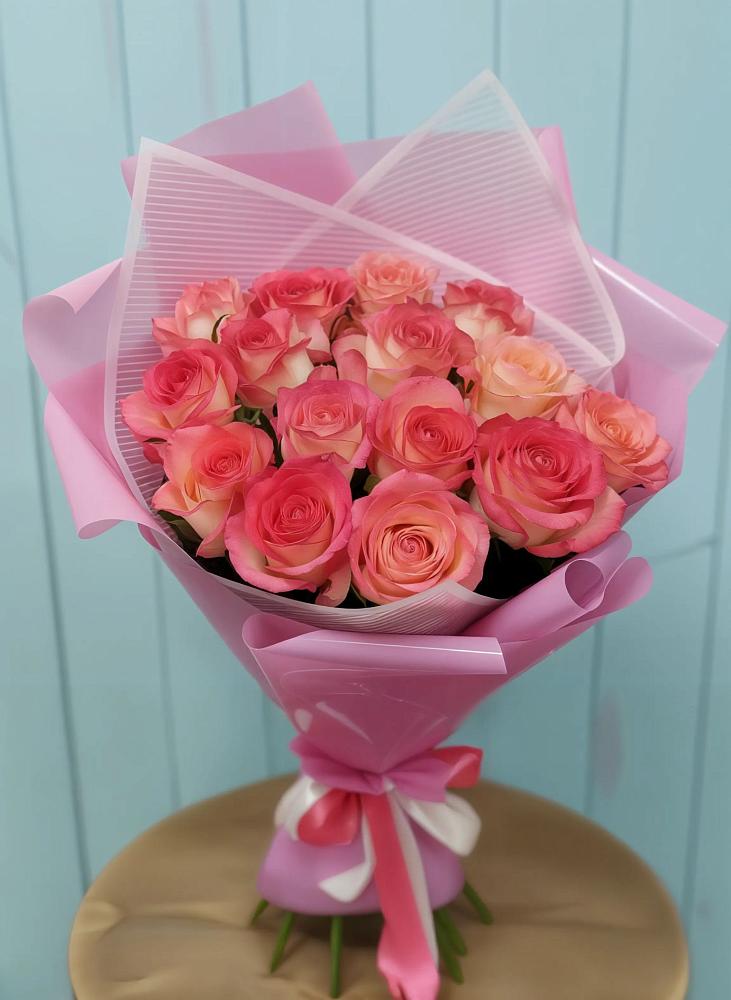 Букет 15 Розовых роз Равель в Гвардейске