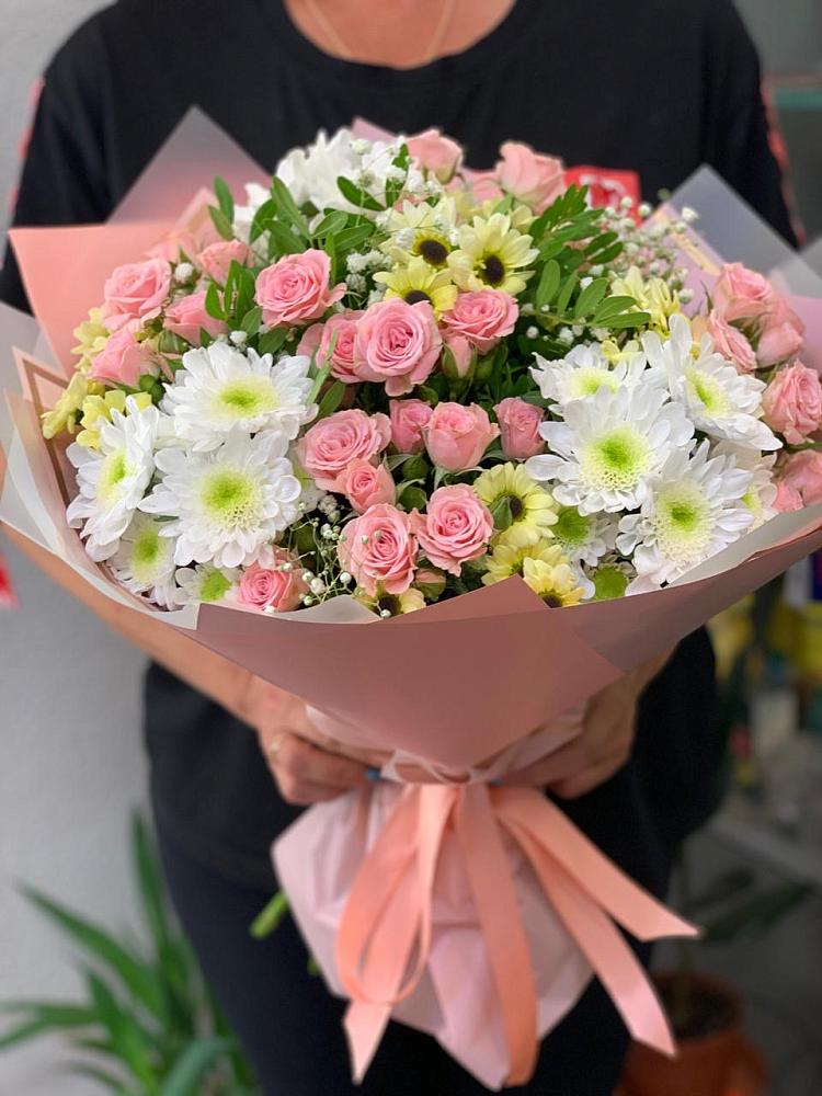 Букет цветов из: Розы и Хризантемы в Гвардейске