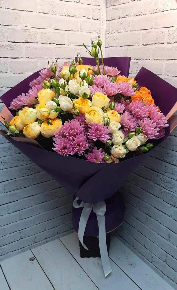Букет цветов из: Хризантемы и Розы в Гвардейске
