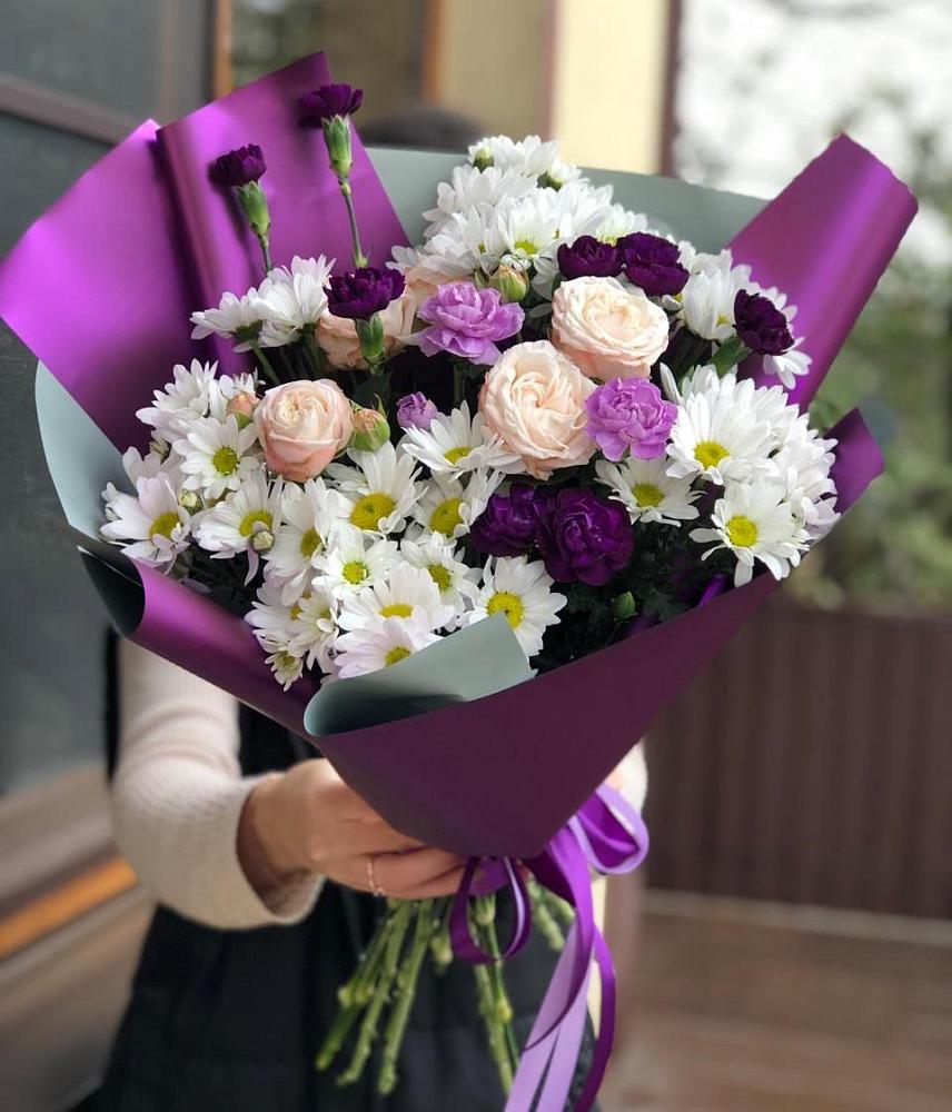 Букет цветов из: Хризантемы, Гвоздики и Розы в Гвардейске