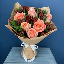 Букет цветов из:  Розы и Альстромерии в Гвардейске