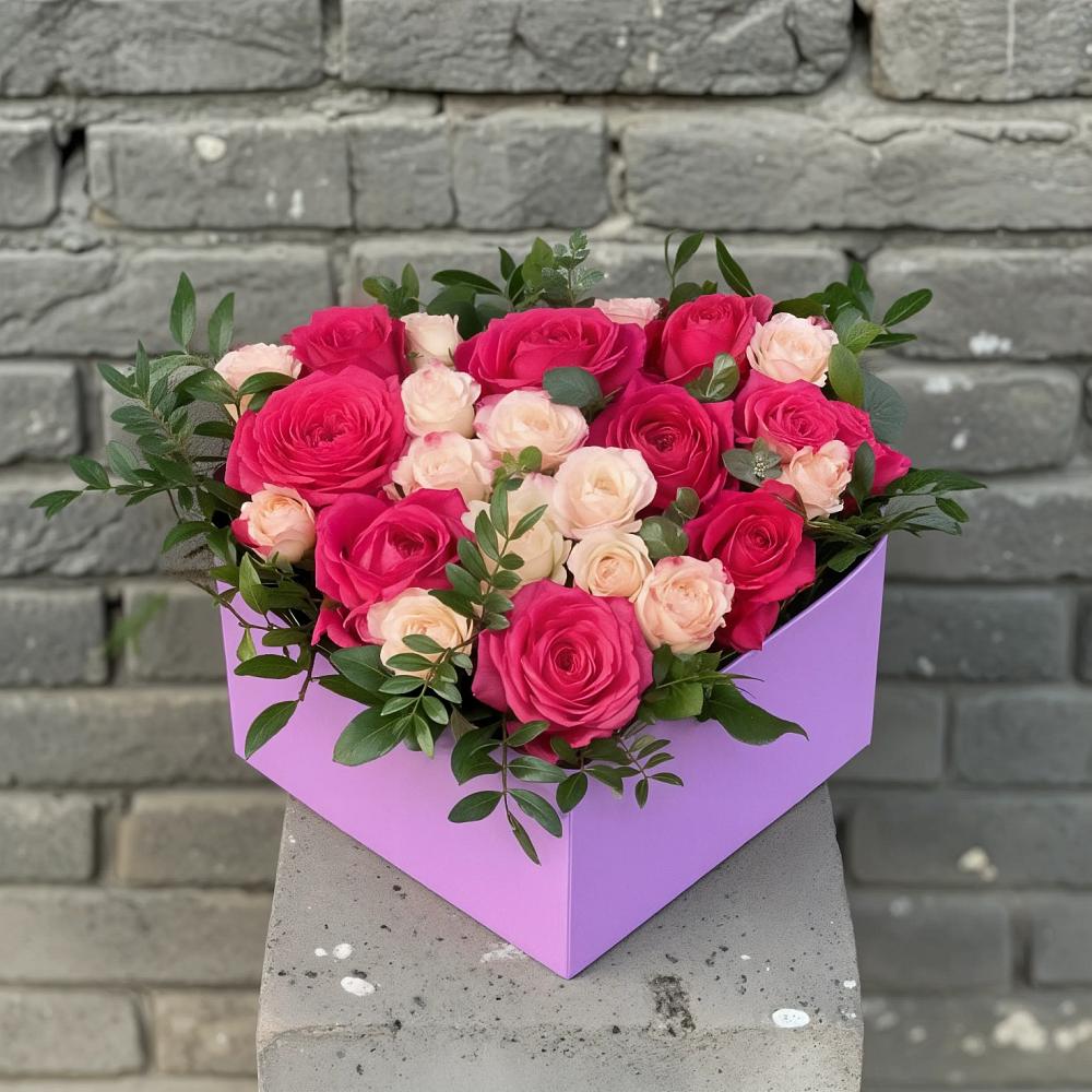 Цветочная композиция из Розы в коробке в Гвардейске