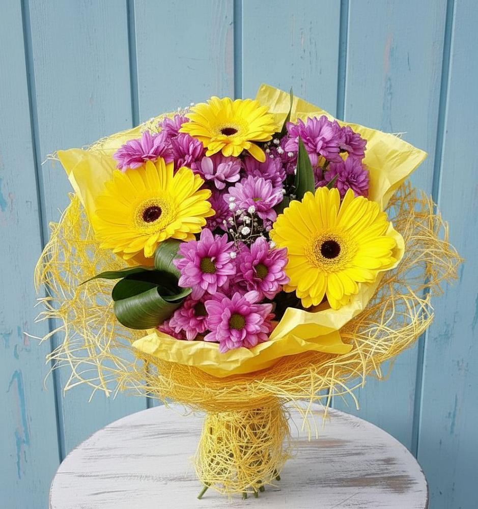 Букет цветов из: Хризантемы и Герберы в Гвардейске
