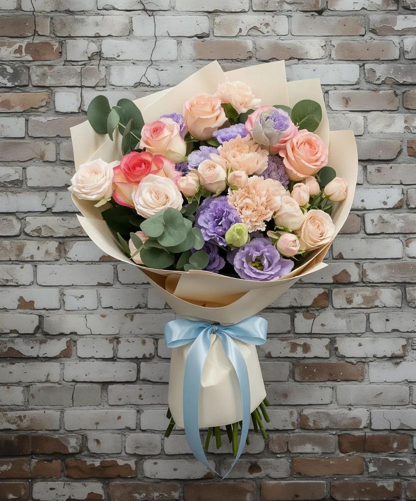 Букет цветов из: Розы, Лизиантусы и Гвоздики в Гвардейске