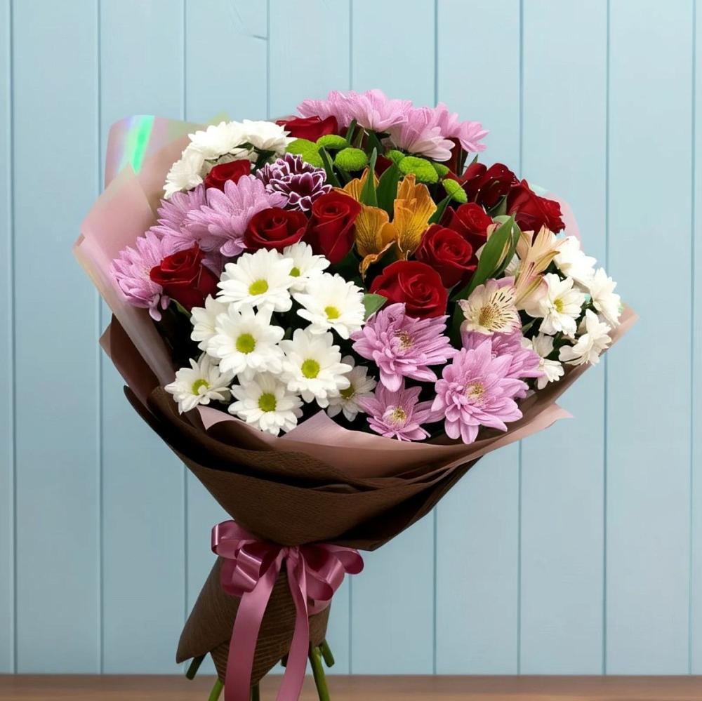 Букет цветов из: Розы, Хризантемы и Альстромерии в Гвардейске