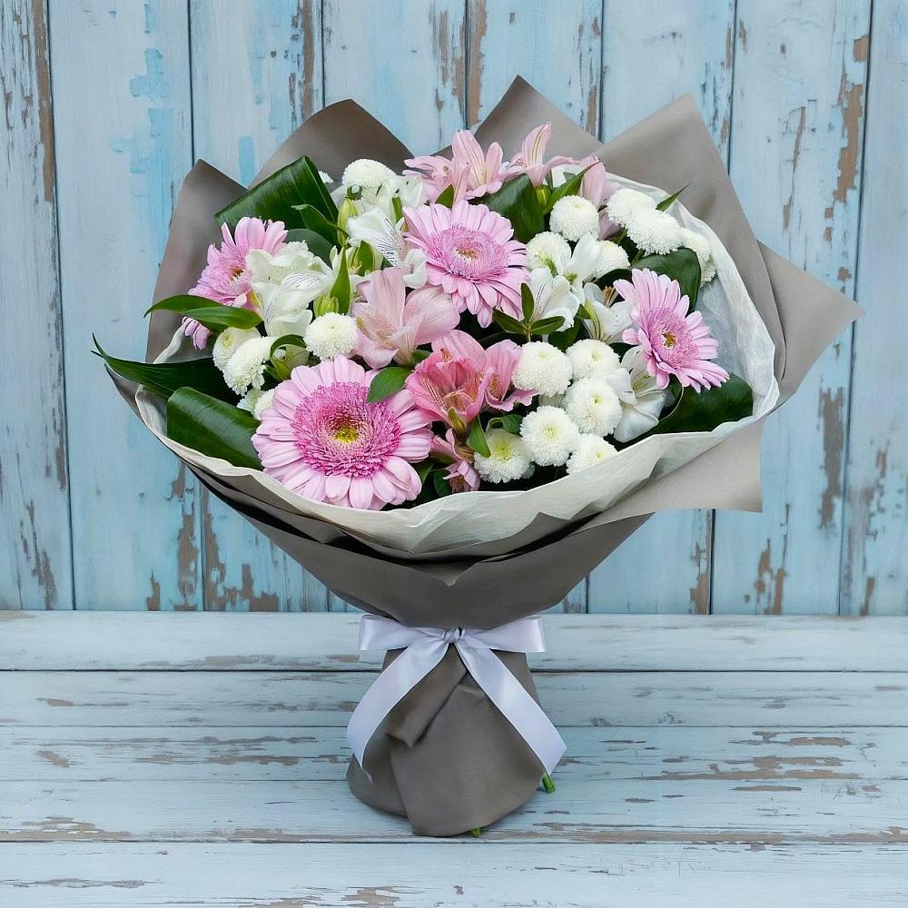 Букет цветов из: Герберы, Альстромерии и Хризантемы в Гвардейске