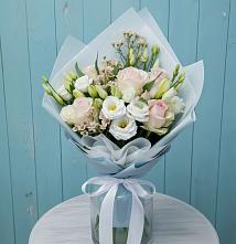 Букет цветов из:  Розы и Лизиантусы в Гвардейске