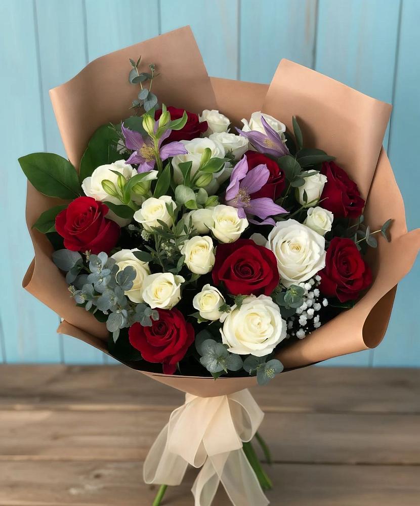 Букет цветов из: Розы и Альстромерии в Гвардейске