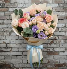 Букет цветов из:  Розы, Лизиантусы и Гвоздики #REPLACE_PRED# Гвардейске